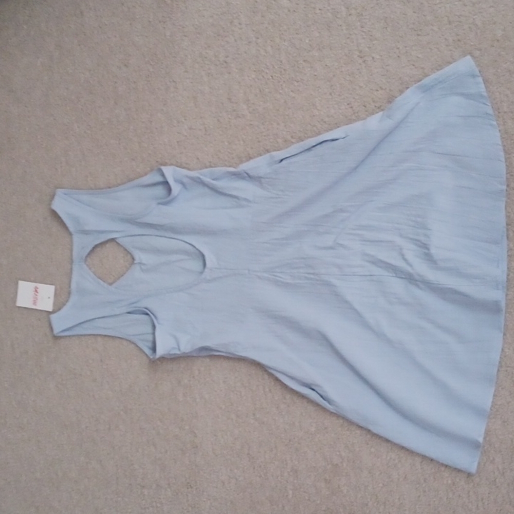 Dress - Picture 3 of 8